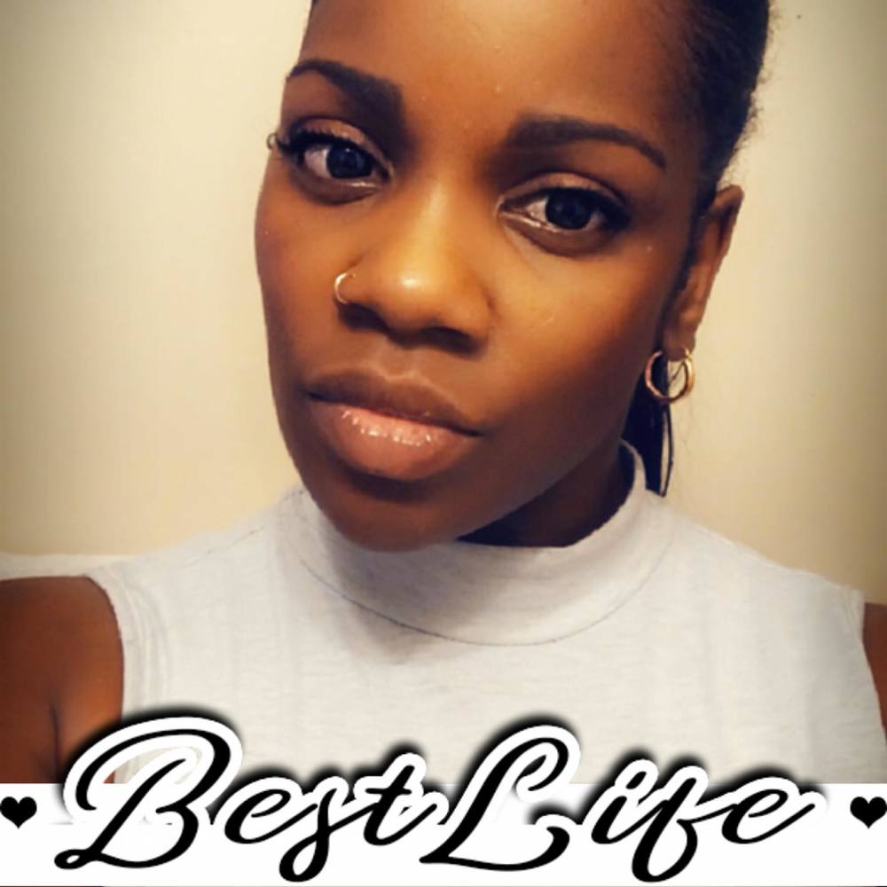 Meet your Posher, Carinnl